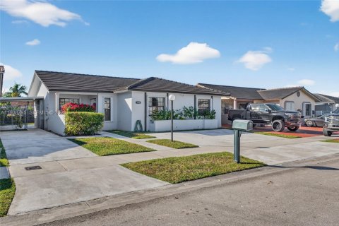 Купить виллу или дом в Майами, Флорида 3 спальни, 140м2, № 1996699 - фото 7