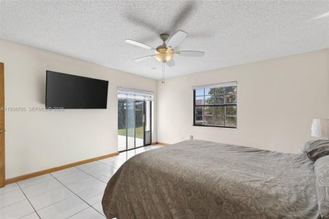 Купить виллу или дом в Майами, Флорида 3 спальни, 140м2, № 1996699 - фото 29