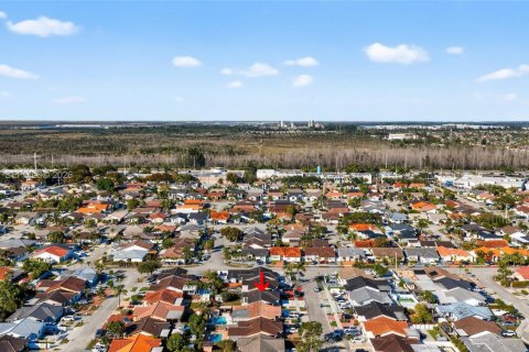 Купить виллу или дом в Майами, Флорида 3 спальни, 140м2, № 1996699 - фото 3