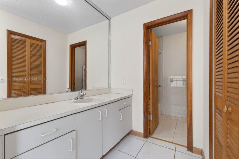 Купить виллу или дом в Майами, Флорида 3 спальни, 140м2, № 1996699 - фото 30