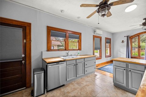 House in Ocala, Florida 1 bedroom, 115.94 sq.m. № 1903568 - photo 8
