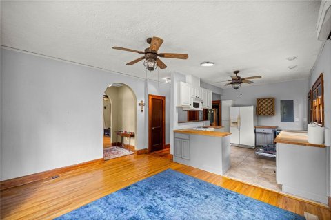House in Ocala, Florida 1 bedroom, 115.94 sq.m. № 1903568 - photo 9