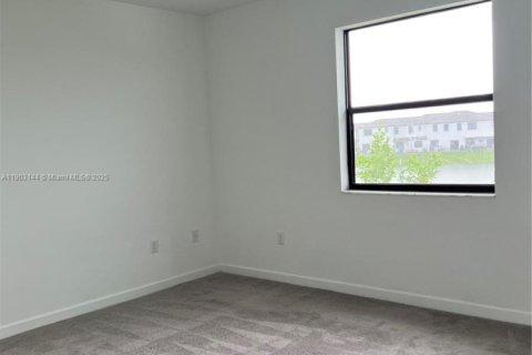 Townhouse in Miami, Florida 3 bedrooms, 124.02 sq.m. № 2052809 - photo 8