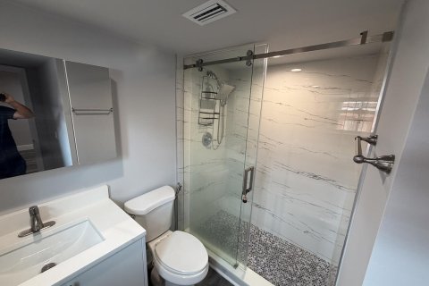 Copropriété à louer à Pompano Beach, Floride: 2 chambres, 78.5 m2 № 2250926 - photo 11