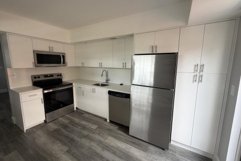 Copropriété à louer à Pompano Beach, Floride: 2 chambres, 78.5 m2 № 2250926 - photo 3