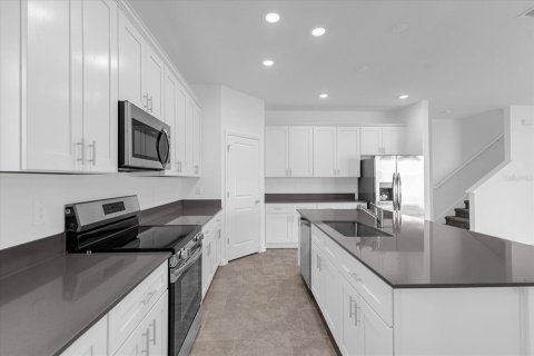 Casa en alquiler en Apopka, Florida, 5 dormitorios, 247.12 m2 № 1909298 - foto 14