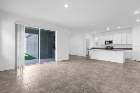 Casa en alquiler en Apopka, Florida, 5 dormitorios, 247.12 m2 № 1909298 - foto 11