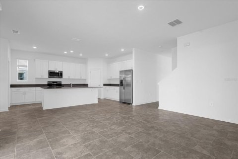Casa en alquiler en Apopka, Florida, 5 dormitorios, 247.12 m2 № 1909298 - foto 12