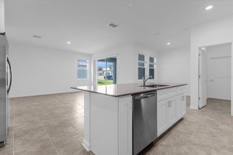 Casa en alquiler en Apopka, Florida, 5 dormitorios, 247.12 m2 № 1909298 - foto 15