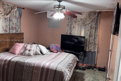 Villa ou maison à vendre à North Miami, Floride: 4 chambres, 141.3 m2 № 2029491 - photo 6