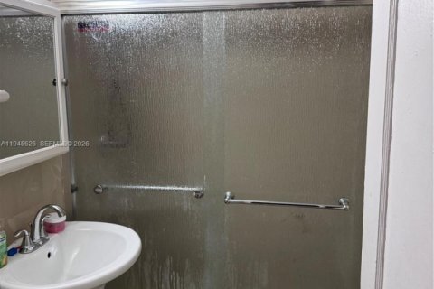 Villa ou maison à vendre à North Miami, Floride: 4 chambres, 141.3 m2 № 2029491 - photo 7