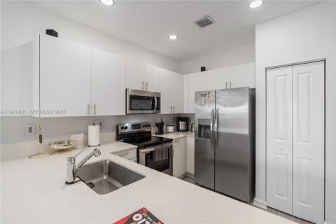 Touwnhouse à vendre à Homestead, Floride: 3 chambres, 157.47 m2 № 2175164 - photo 21
