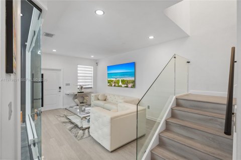 Touwnhouse à vendre à Homestead, Floride: 3 chambres, 157.47 m2 № 2175164 - photo 5