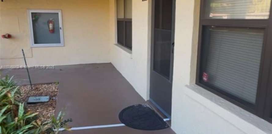 Condominio en Bradenton, Florida, 2 dormitorios № 1984923