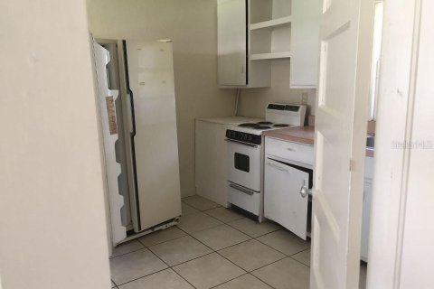 House in Edgewater, Florida 4 bedrooms, 207.36 sq.m. № 2104374 - photo 22