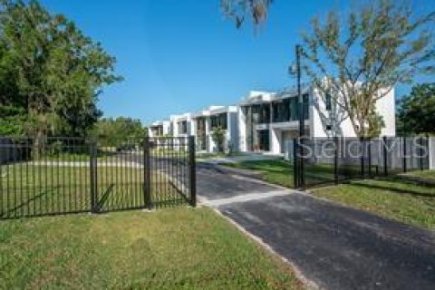 Terreno en venta en Tampa, Florida № 1915935 - foto 3