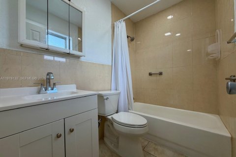 Снять в аренду кондоминиум в Майами, Флорида 1 спальня, 58.71м2, № 2046438 - фото 7