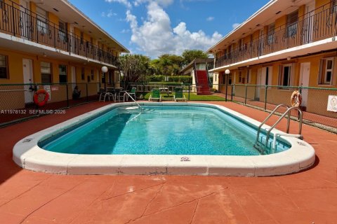 Снять в аренду кондоминиум в Майами, Флорида 1 спальня, 58.71м2, № 2046438 - фото 13