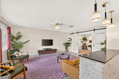 Casa en venta en Gainesville, Florida, 4 dormitorios, 175.21 m2 № 2387401 - foto 6