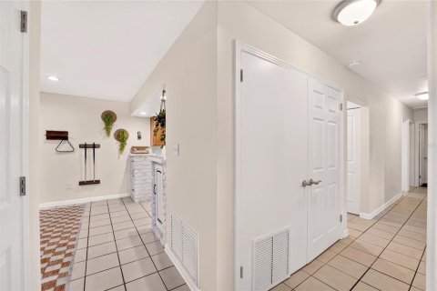 Casa en venta en Gainesville, Florida, 4 dormitorios, 175.21 m2 № 2387401 - foto 13