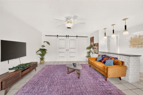 Casa en venta en Gainesville, Florida, 4 dormitorios, 175.21 m2 № 2387401 - foto 11
