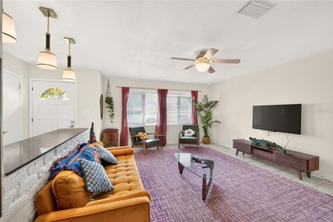 Casa en venta en Gainesville, Florida, 4 dormitorios, 175.21 m2 № 2387401 - foto 7