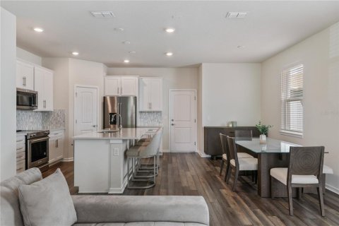Casa en venta en Orlando, Florida, 3 dormitorios, 159.05 m2 № 1908657 - foto 5
