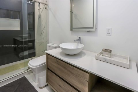 Casa en alquiler en North Miami, Florida, 3 dormitorios, 134.34 m2 № 1825680 - foto 28