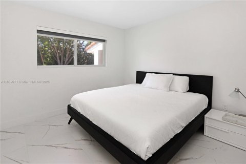 Casa en alquiler en North Miami, Florida, 3 dormitorios, 134.34 m2 № 1825680 - foto 20