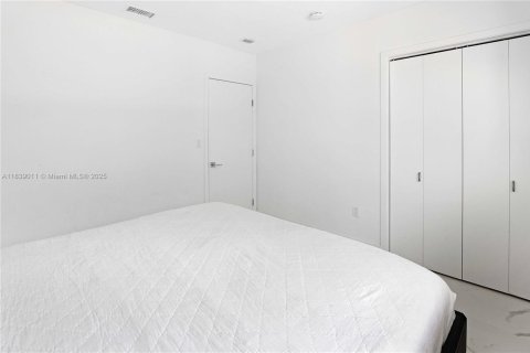 Casa en alquiler en North Miami, Florida, 3 dormitorios, 134.34 m2 № 1825680 - foto 21