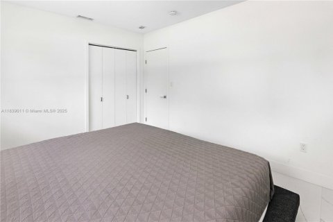 Casa en alquiler en North Miami, Florida, 3 dormitorios, 134.34 m2 № 1825680 - foto 23