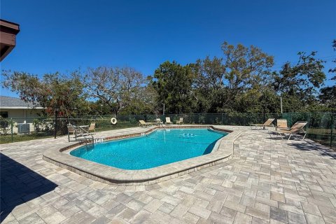 Touwnhouse à vendre à Sarasota, Floride: 2 chambres, 124.77 m2 № 1589706 - photo 26