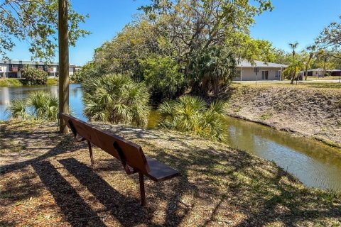 Touwnhouse à vendre à Sarasota, Floride: 2 chambres, 124.77 m2 № 1589706 - photo 30