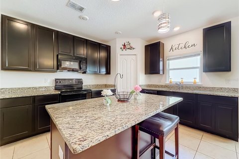 House in Groveland, Florida 4 bedrooms, 184.88 sq.m. № 2237429 - photo 18