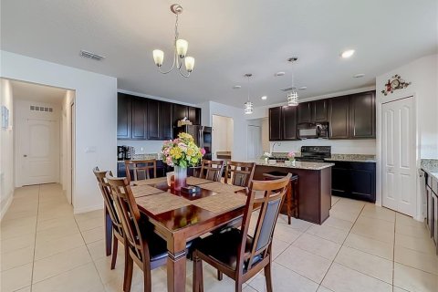 House in Groveland, Florida 4 bedrooms, 184.88 sq.m. № 2237429 - photo 21