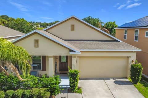 House in Groveland, Florida 4 bedrooms, 184.88 sq.m. № 2237429
