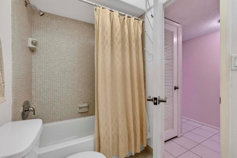 Copropriété à vendre à Royal Palm Beach, Floride: 2 chambres, 100.33 m2 № 2175334 - photo 23