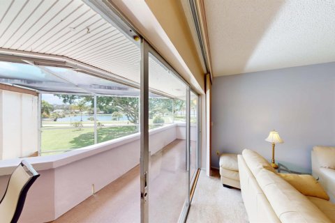 Copropriété à vendre à Royal Palm Beach, Floride: 2 chambres, 100.33 m2 № 2175334 - photo 10
