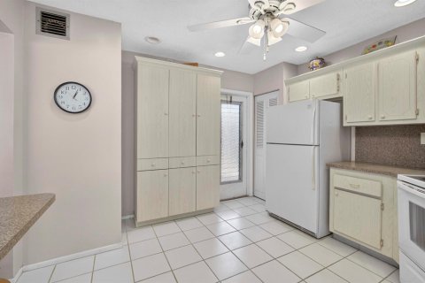 Copropriété à vendre à Royal Palm Beach, Floride: 2 chambres, 100.33 m2 № 2175334 - photo 19