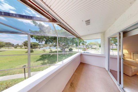Copropriété à vendre à Royal Palm Beach, Floride: 2 chambres, 100.33 m2 № 2175334 - photo 5