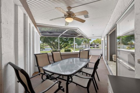 Copropriété à vendre à Royal Palm Beach, Floride: 2 chambres, 100.33 m2 № 2175334 - photo 9
