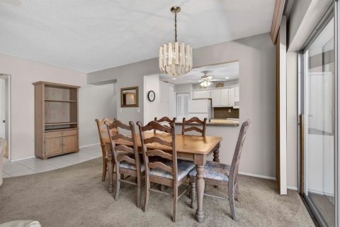 Copropriété à vendre à Royal Palm Beach, Floride: 2 chambres, 100.33 m2 № 2175334 - photo 15
