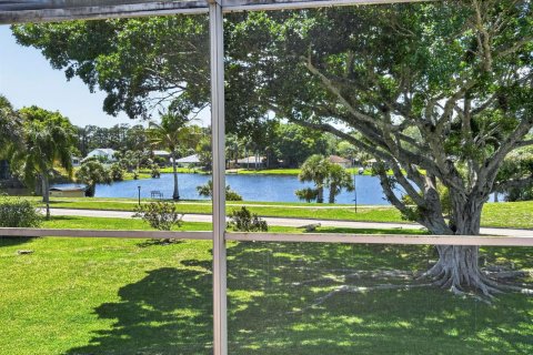 Copropriété à vendre à Royal Palm Beach, Floride: 2 chambres, 100.33 m2 № 2175334 - photo 3