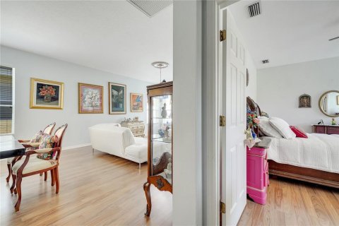 House in Winter Garden, Florida 3 bedrooms, 153.29 sq.m. № 1679315 - photo 25