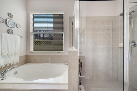 House in Winter Garden, Florida 3 bedrooms, 153.29 sq.m. № 1679315 - photo 29