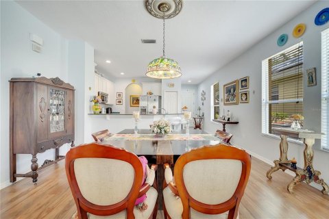 House in Winter Garden, Florida 3 bedrooms, 153.29 sq.m. № 1679315 - photo 19