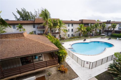 Condominio en venta en Miami, Florida, 1 dormitorio, 61.78 m2 № 2052657 - foto 16