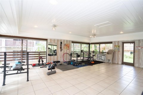 Condominio en venta en Miami, Florida, 1 dormitorio, 61.78 m2 № 2052657 - foto 23