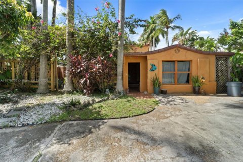 Terreno en venta en Miami Beach, Florida № 1981909 - foto 10