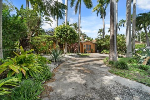 Terreno en venta en Miami Beach, Florida № 1981909 - foto 11